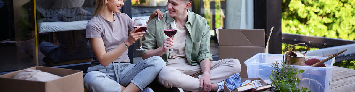 Verre à vin consigné, réutilisable ou biodégradable : que choisir pour vos soirées ?