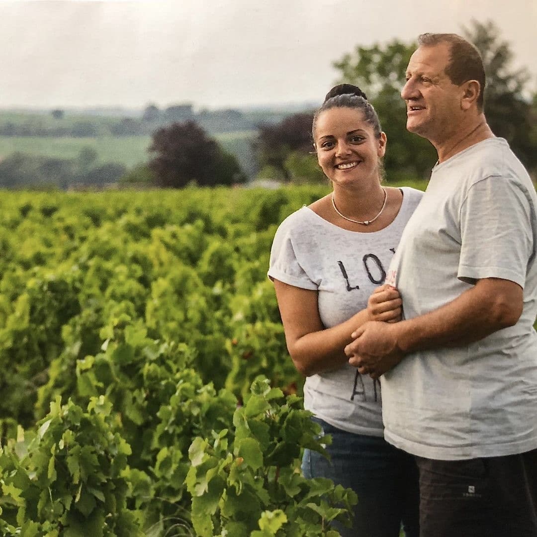  ED8912F1-DE93-48D2-8E91-32037F8093C2_1_201_a 